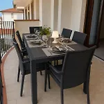 Dams - Seaside Luxury Treat